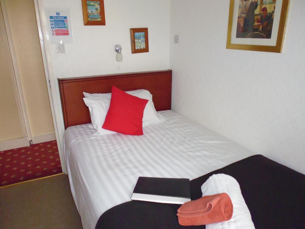 Kingscliff Bed & Breakfast แบล็คพูล ห้อง รูปภาพ
